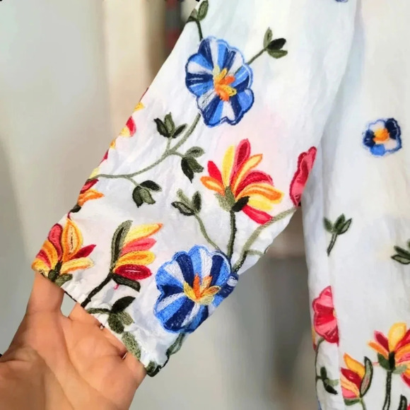 Kindred Embroidered BOHO Style 3/4 Sleeve Blouse- Size M - Picture 2 of 4